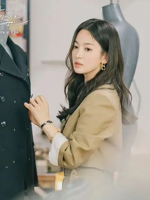 CHAUMET JOSÉPHINEAIGRETTE系列腕表 售价:84430元