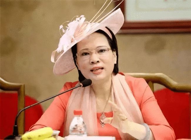 昔日浙江女首富何巧女房产将被拍卖休闲区蓝鸢梦想 - Www.slyday.coM 昔日浙江女首富何巧女房产将被拍卖休闲区蓝鸢梦想 - Www.slyday.coM