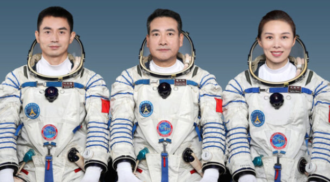 好飒!中国空间站首位女航天员,竟然这么“大有来头”!休闲区蓝鸢梦想 - Www.slyday.coM 好飒!中国空间站首位女航天员,竟然这么“大有来头”!休闲区蓝鸢梦想 - Www.slyday.coM