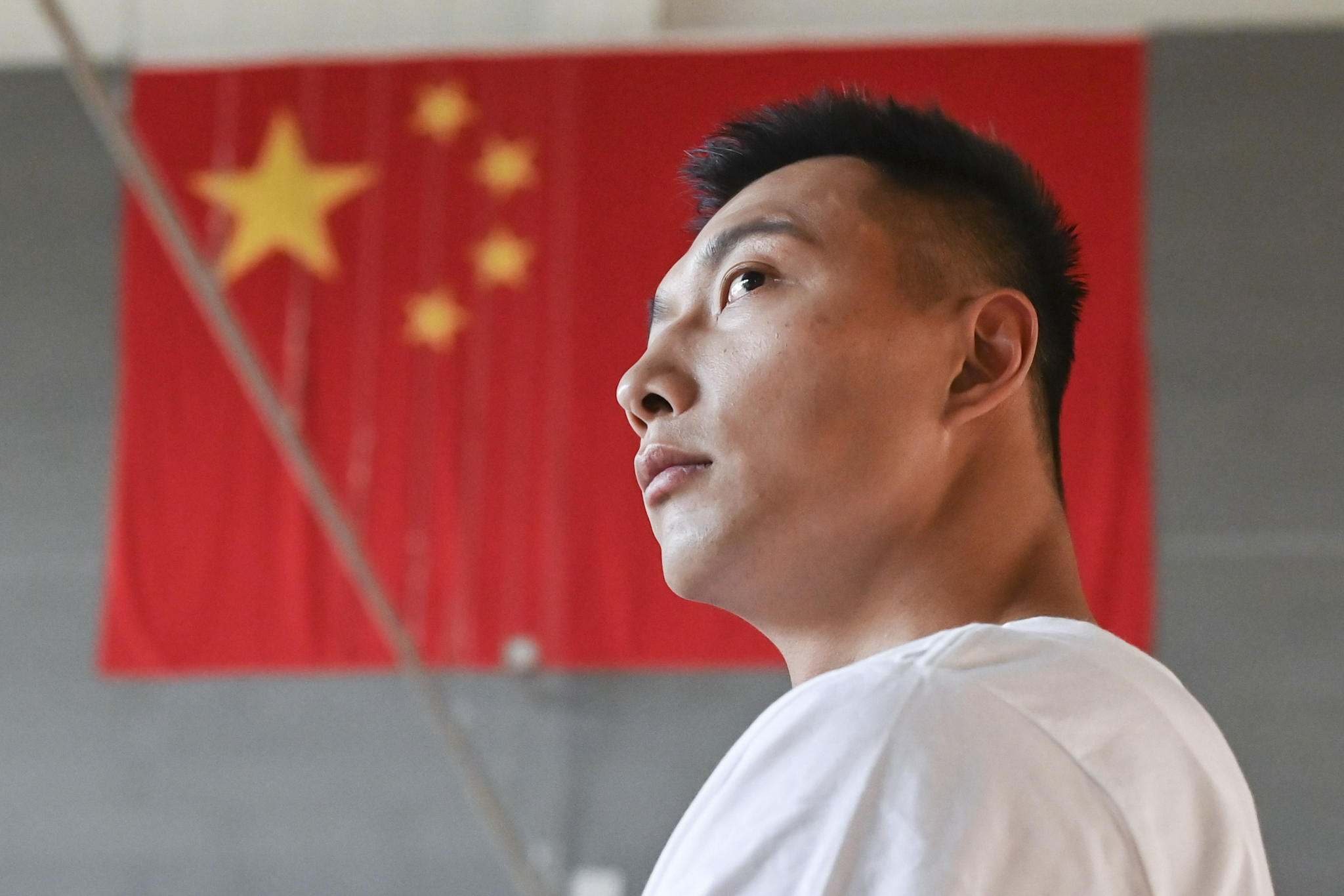 深一度易建联归来cba竖旗