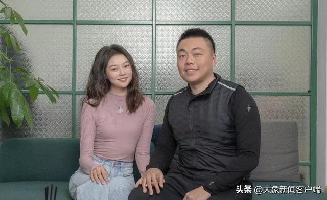 请网红夫妻做广告引争议,劳斯莱斯汽车道歉并下线视频休闲区蓝鸢梦想 - Www.slyday.coM 请网红夫妻做广告引争议,劳斯莱斯汽车道歉并下线视频休闲区蓝鸢梦想 - Www.slyday.coM