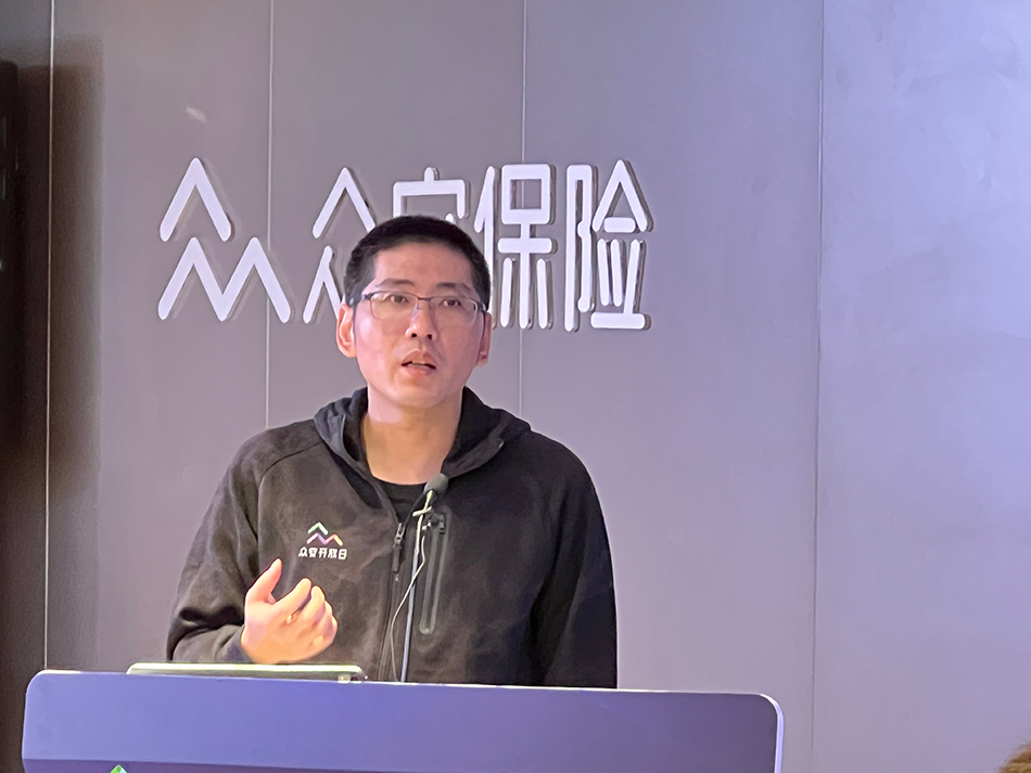 老总演讲能力_鸿星尔克老总图片(3)
