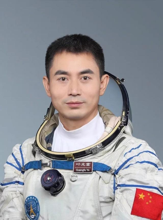 神舟十三号!中国航天员再赴空间站休闲区蓝鸢梦想 - Www.slyday.coM 神舟十三号!中国航天员再赴空间站休闲区蓝鸢梦想 - Www.slyday.coM