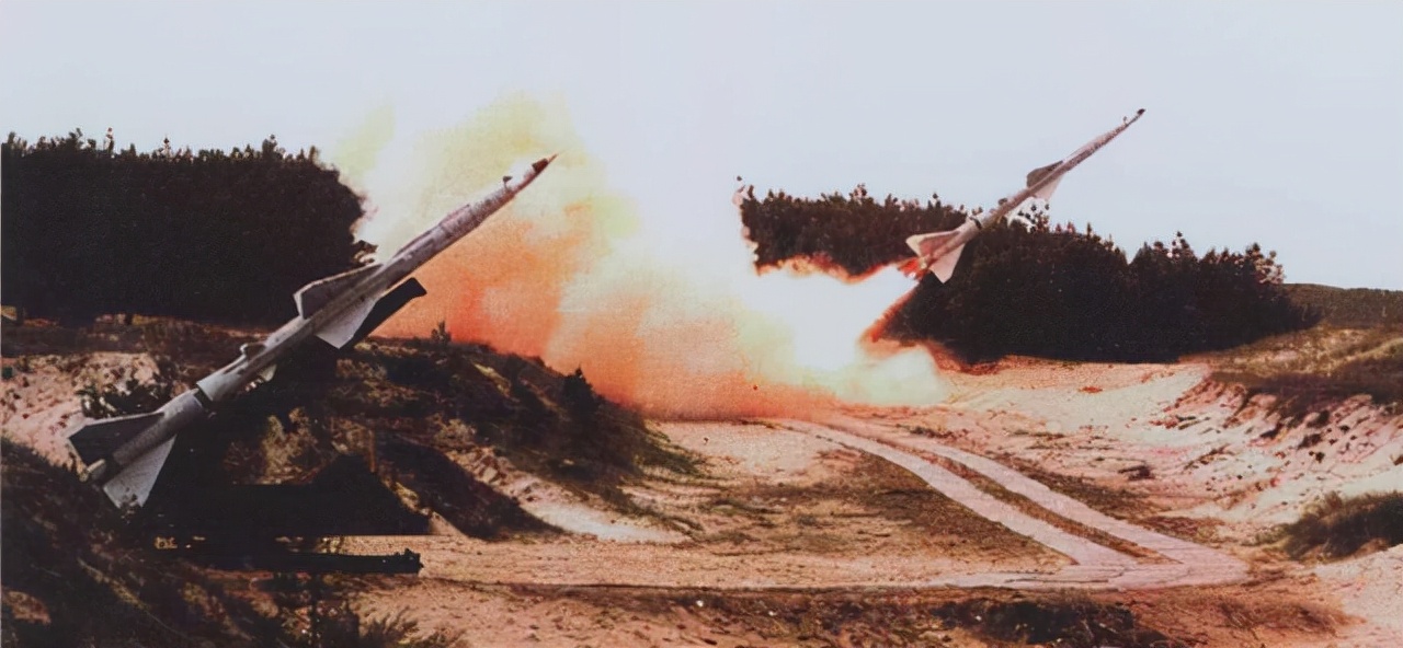 萨姆-2导弹：越南上空的“屠龙者”，很快变成“飞行的电线杆”