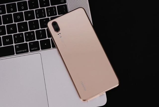 鸿蒙OS2.0最新升级计划公布,新增15款老机型,其中荣耀有6款休闲区蓝鸢梦想 - Www.slyday.coM 鸿蒙OS2.0最新升级计划公布,新增15款老机型,其中荣耀有6款休闲区蓝鸢梦想 - Www.slyday.coM