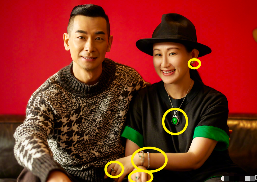 赵文卓庆祝结婚10周年,搂妻子合照秀恩爱,两人被指显夫妻相休闲区蓝鸢梦想 - Www.slyday.coM 赵文卓庆祝结婚10周年,搂妻子合照秀恩爱,两人被指显夫妻相休闲区蓝鸢梦想 - Www.slyday.coM