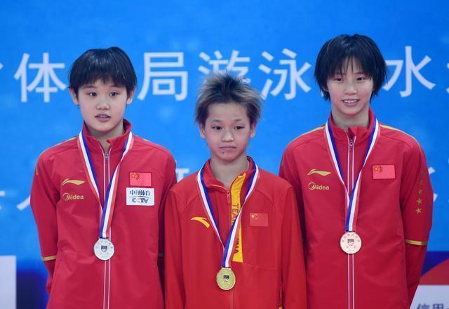 恩师告别全红婵!何威仪:她回国家队一年才能见到,要变大姑娘了 恩师告别全红婵!何威仪:她回国家队一年才能见到,要变大姑娘了