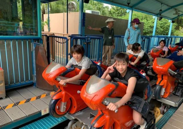 恩师告别全红婵!何威仪:她回国家队一年才能见到,要变大姑娘了 恩师告别全红婵!何威仪:她回国家队一年才能见到,要变大姑娘了