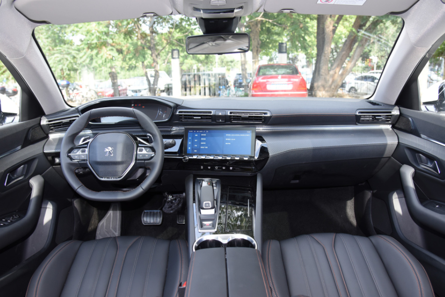 法系B级车同门对比:雪铁龙凡尔赛C5 X和标致508L谁更好?