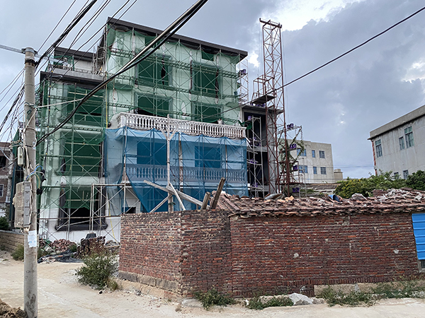 目前,平海镇的农村建房已暂时被叫停。