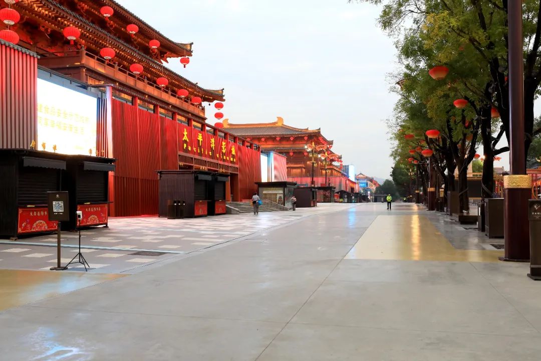 1名小学生感染!一家面馆3个月两次遇上确诊游客!上海夫妻回应争议,网友提出两点疑问休闲区蓝鸢梦想 - Www.slyday.coM 1名小学生感染!一家面馆3个月两次遇上确诊游客!上海夫妻回应争议,网友提出两点疑问休闲区蓝鸢梦想 - Www.slyday.coM