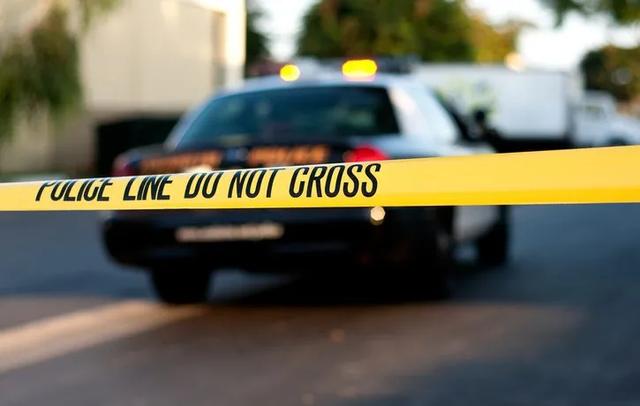 洛杉矶妹子封城在家闻死鱼味2个月,警方破门“飞出上千只虫”,发现邻居成腐尸休闲区蓝鸢梦想 - Www.slyday.coM 洛杉矶妹子封城在家闻死鱼味2个月,警方破门“飞出上千只虫”,发现邻居成腐尸休闲区蓝鸢梦想 - Www.slyday.coM