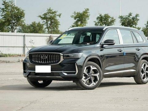 豪华感不输BBA，推荐2款15-30万能够入手的SUV，家用选它们没错