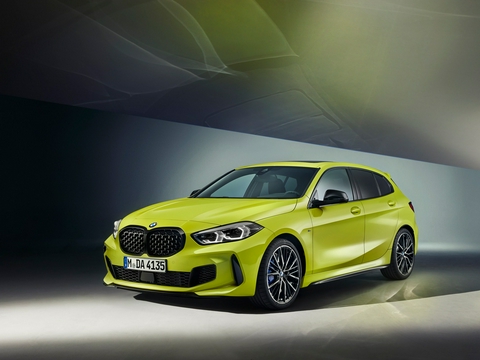 子弹说车丨306马力，4.8秒破百，2022款宝马M135i官图发布