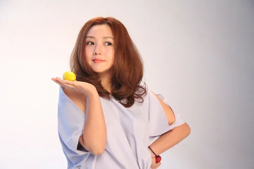 9位死里逃生的艺人：缝针、断肋骨、毁容，有人70岁了还丧子