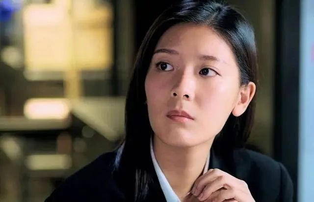 9位死里逃生的艺人：缝针、断肋骨、毁容，有人70岁了还丧子