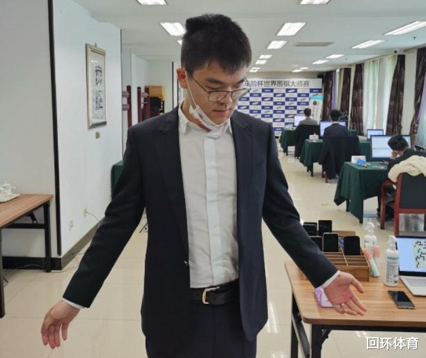 柯洁半目憾负<a href=