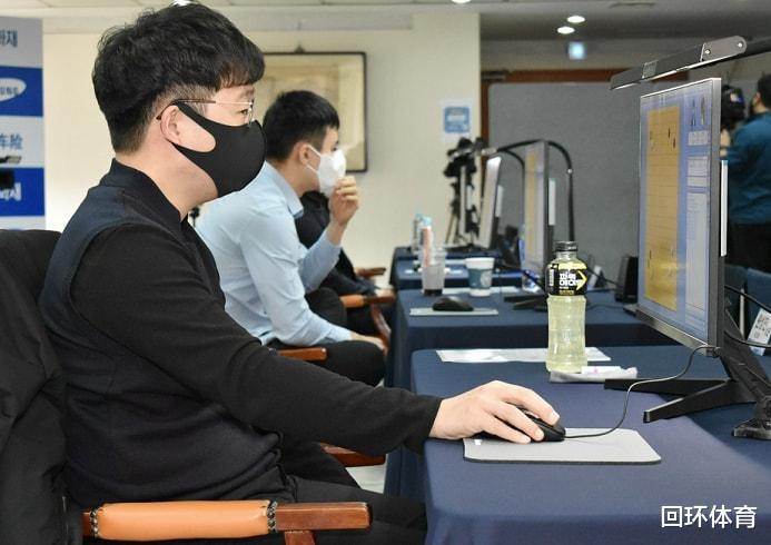 柯洁半目憾负<a href=