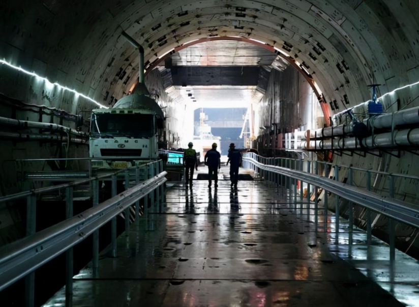 时速350公里!中国高铁再创辉煌,越南:不该听信日本