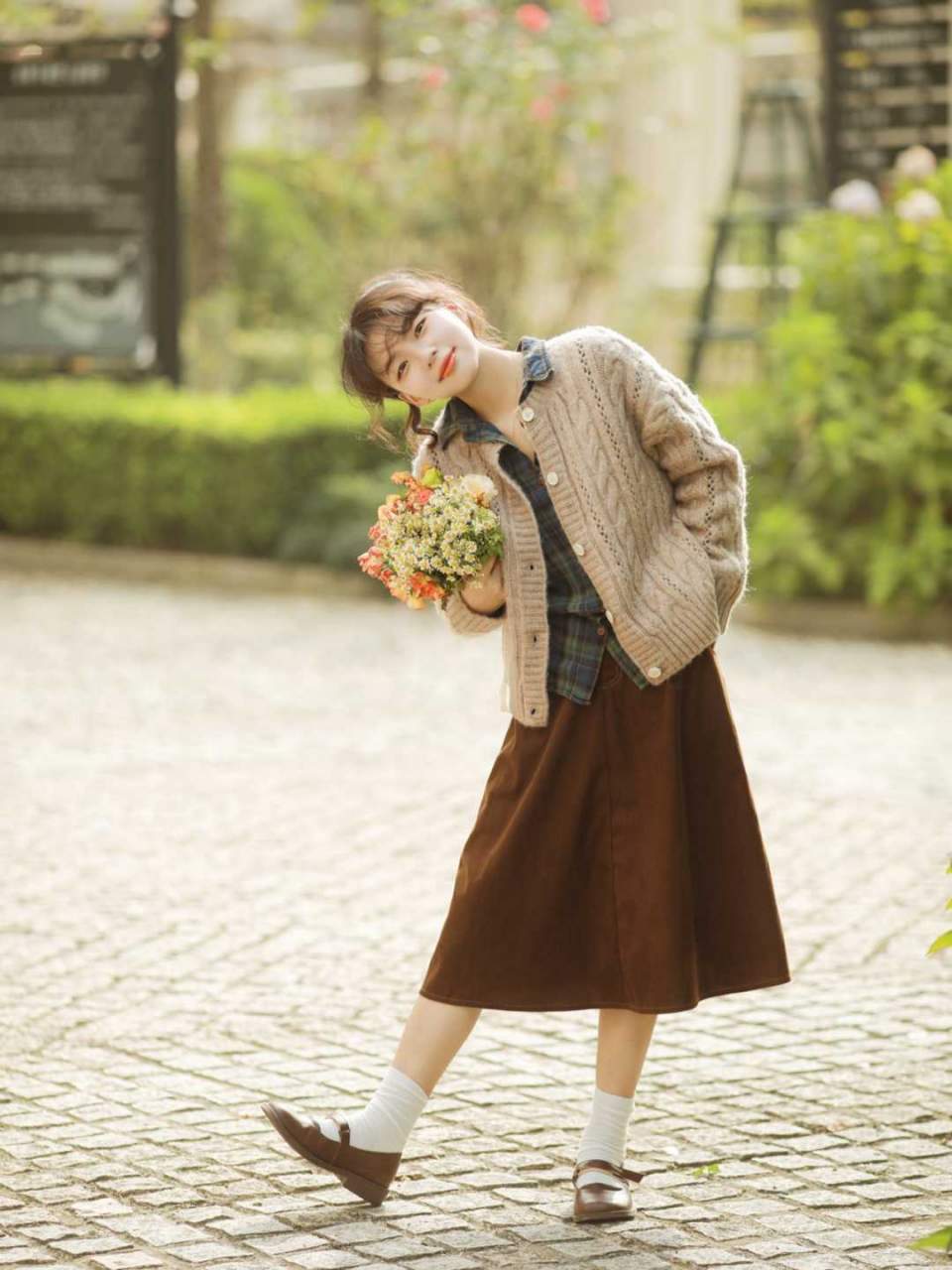 小个子女生不露腿穿搭法来喽！又美又可爱，软糯效果真的超减龄