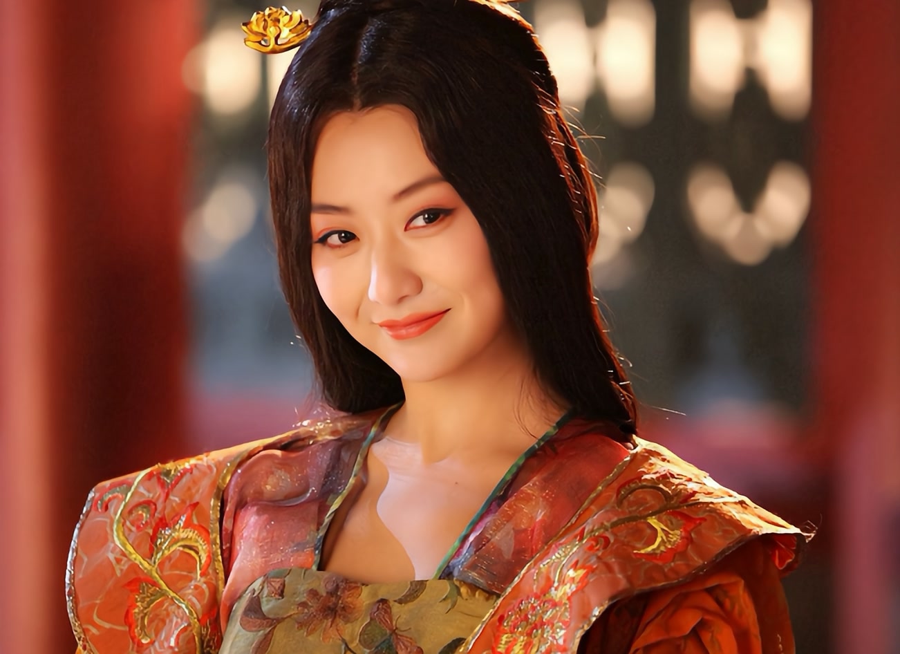 玉漱公主白冰一身针织裙秀曲线美不愧是曾经的京城四美