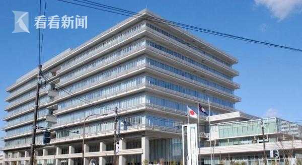 被公务员耽误的作家!日本男子称病休假2年 写4部小说赚18万休闲区蓝鸢梦想 - Www.slyday.coM 被公务员耽误的作家!日本男子称病休假2年 写4部小说赚18万休闲区蓝鸢梦想 - Www.slyday.coM