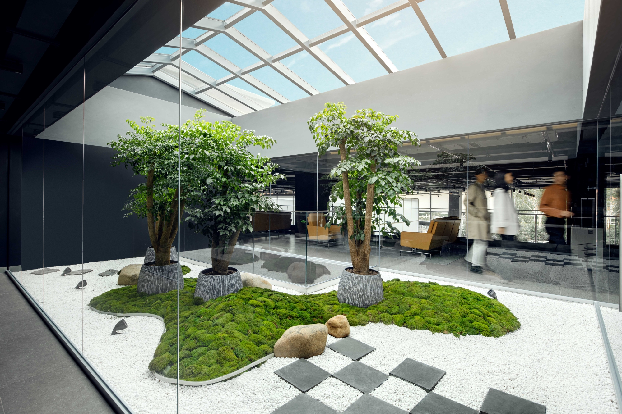 感受超凡设计全国首家捷尼赛思中心于上海盛大揭幕