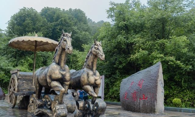 四川赏红叶好去处,拥有不输<a href=