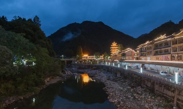 四川赏红叶好去处,拥有不输<a href=