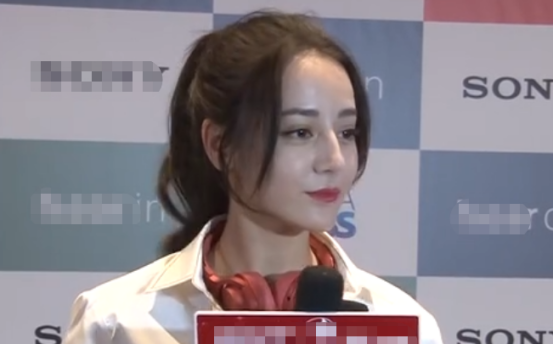 迪丽热巴颜值回春？脸蛋精致像芭比，复盘热巴的出道“变脸史”