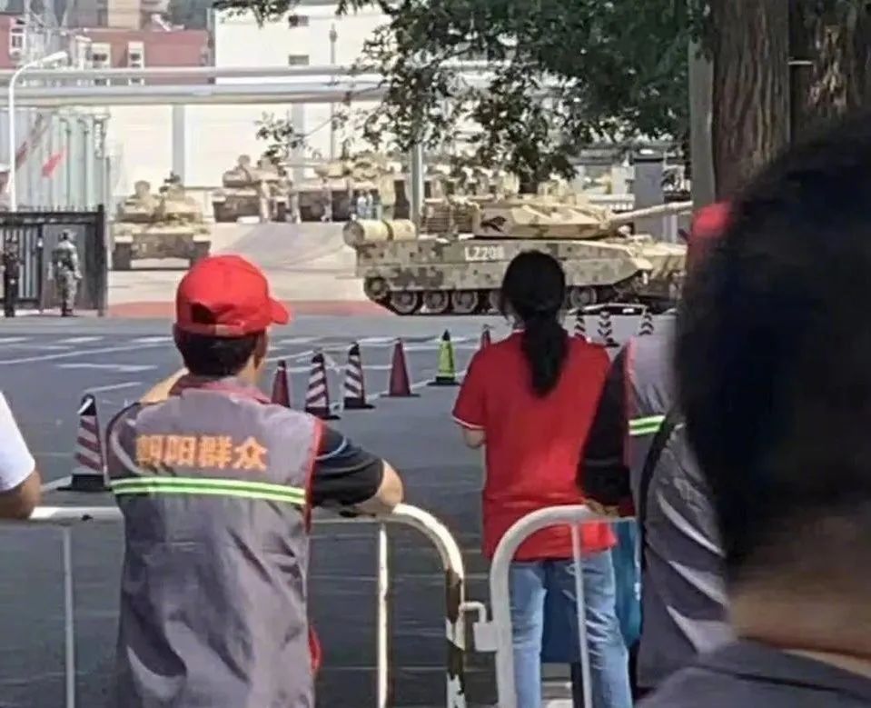 李云迪因嫖娼被拘,朝阳群众到底何方神圣?1971年就抓过苏联间谍休闲区蓝鸢梦想 - Www.slyday.coM 李云迪因嫖娼被拘,朝阳群众到底何方神圣?1971年就抓过苏联间谍休闲区蓝鸢梦想 - Www.slyday.coM