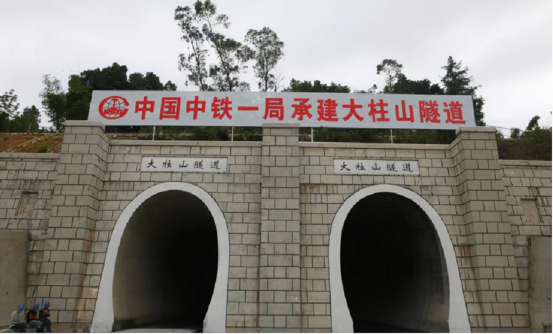 最大埋深995米，中国耗时12年，建世界最难隧道，<a href=