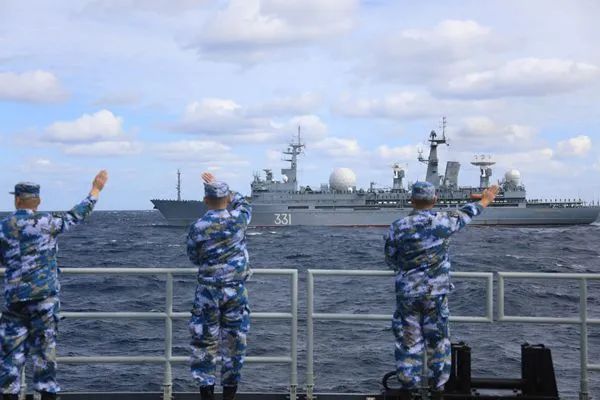 中俄海军首次海上联合巡航结束,有效提升了联合行动能力!休闲区蓝鸢梦想 - Www.slyday.coM 中俄海军首次海上联合巡航结束,有效提升了联合行动能力!休闲区蓝鸢梦想 - Www.slyday.coM