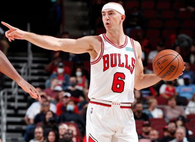 8抢断+5封盖 两位前湖人后卫防守真凶悍!东部黑马已显现雏形?休闲区蓝鸢梦想 - Www.slyday.coM 8抢断+5封盖 两位前湖人后卫防守真凶悍!东部黑马已显现雏形?休闲区蓝鸢梦想 - Www.slyday.coM