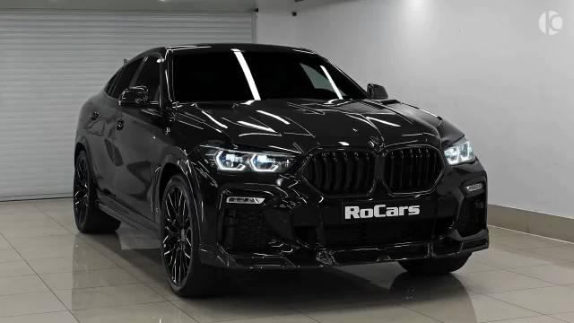 新车在外观上采用了最新的设计语言……