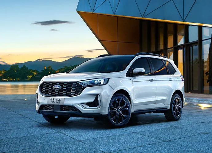 大七座合资中型SUV 福特锐界与丰田皇冠陆放谁更值得入手