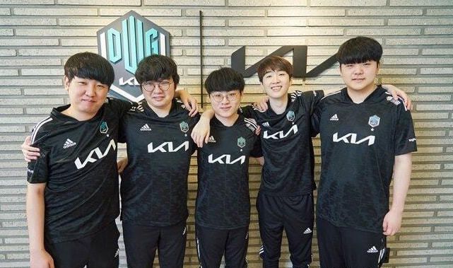 今年是LCK最强的一年?3队全部3-0晋级,4强20位选手中17位<a href=