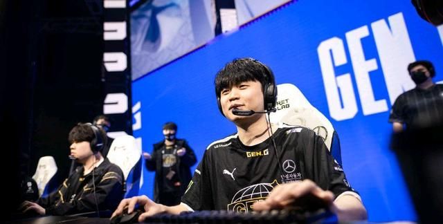 LPL热议“9届冠军中单<a href=