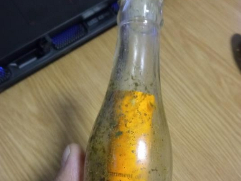 神奇！从爱尔兰扔进大西洋的漂流瓶，过了40年出现在<a href=