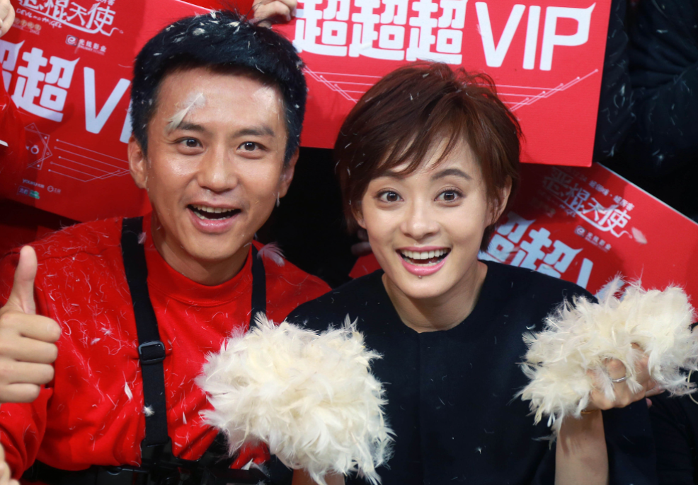 8位女比父丑的星二代，小眼睛、塌鼻梁、黑皮肤，跟爸爸不能比