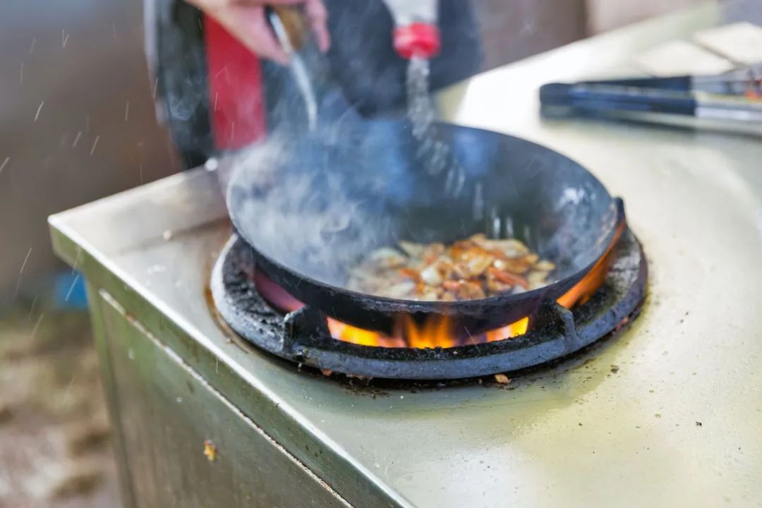 不吸烟的中国女性,为什么也会被肺癌盯上?休闲区蓝鸢梦想 - Www.slyday.coM 不吸烟的中国女性,为什么也会被肺癌盯上?休闲区蓝鸢梦想 - Www.slyday.coM