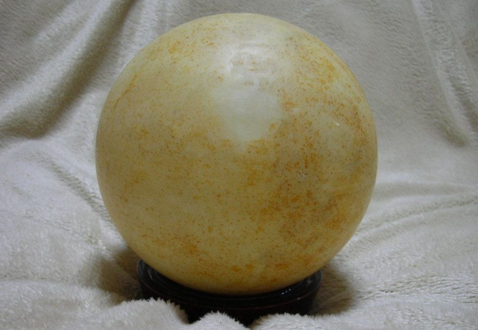 1994年男子花300元买了个石头,放厕所当灯用,专家强烈要求上交休闲区蓝鸢梦想 - Www.slyday.coM 1994年男子花300元买了个石头,放厕所当灯用,专家强烈要求上交休闲区蓝鸢梦想 - Www.slyday.coM