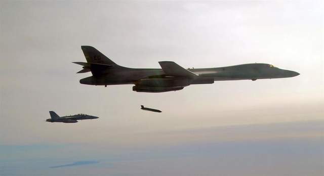 2架B-1B就能摧毁黑海舰队？<a href=