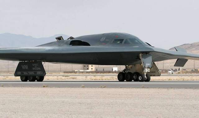 2架B-1B就能摧毁黑海舰队？<a href=