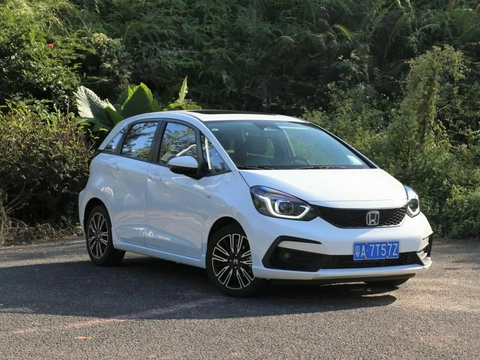 购车建议：10万内预算，这3款车建议买低配自动挡