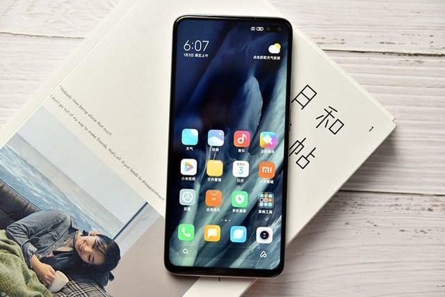 盘点智能手机那些被淘汰的设计 00后没几个认识休闲区蓝鸢梦想 - Www.slyday.coM 盘点智能手机那些被淘汰的设计 00后没几个认识休闲区蓝鸢梦想 - Www.slyday.coM