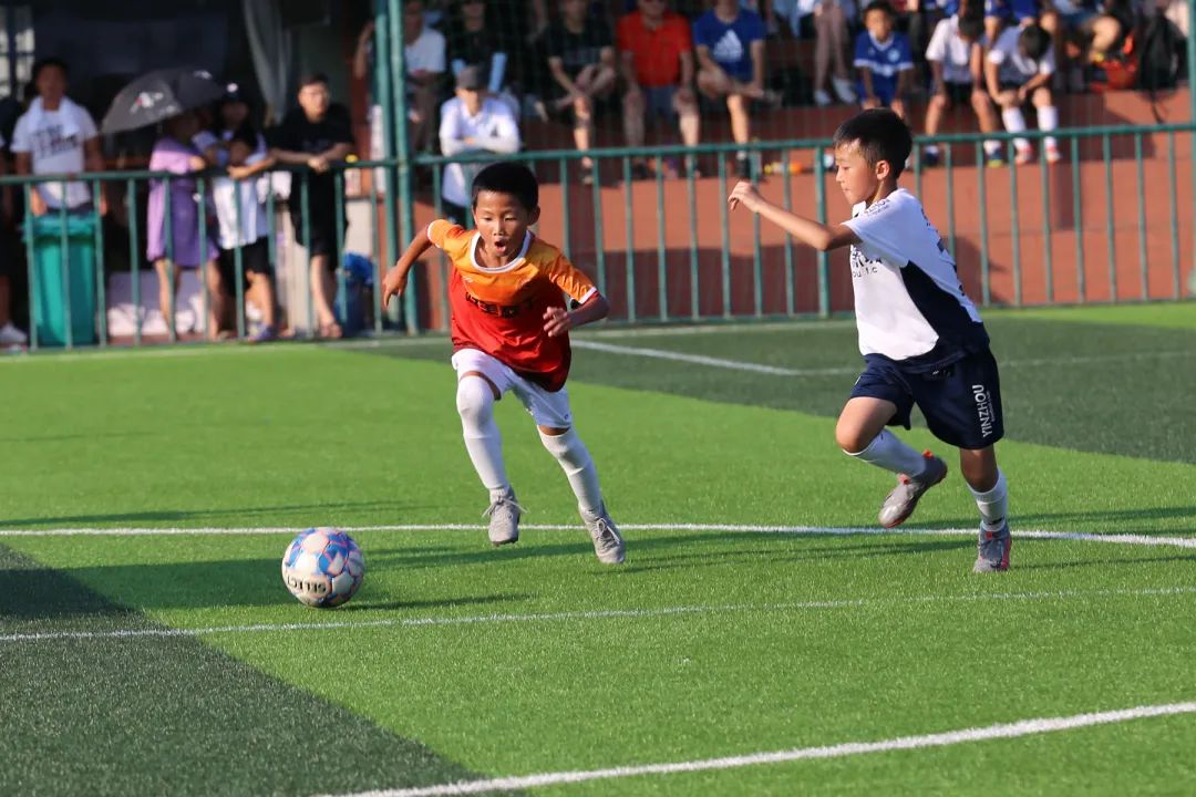 “终于夺冠了!”浙江9岁足球小将赛后采访火了休闲区蓝鸢梦想 - Www.slyday.coM “终于夺冠了!”浙江9岁足球小将赛后采访火了休闲区蓝鸢梦想 - Www.slyday.coM