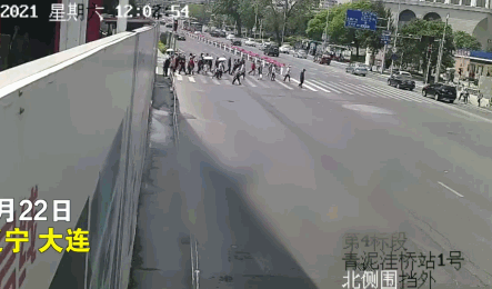 大连理发师开宝马撞人致5死案 宣判死刑休闲区蓝鸢梦想 - Www.slyday.coM 大连理发师开宝马撞人致5死案 宣判死刑休闲区蓝鸢梦想 - Www.slyday.coM