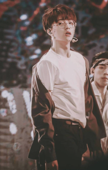 发腮比发福可怕！8位因发腮颜值暴跌的明星，对比堪比“毁容”