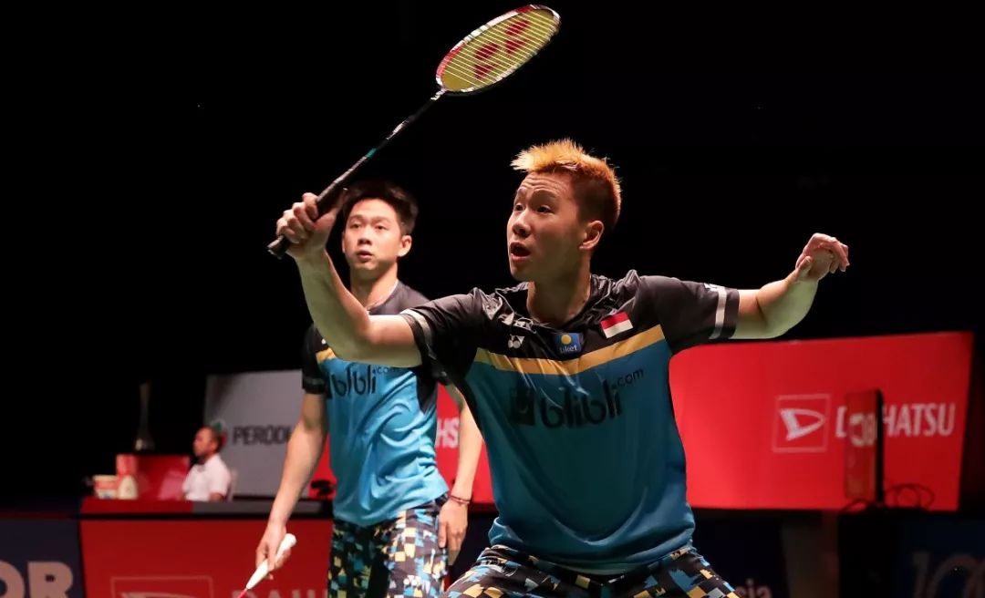 法国赛桃田贤斗半决赛伤退，日本女单包揽冠亚军，女双遭<a href=